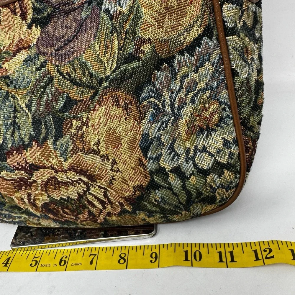 One East Carpet Bag Purse Tapestry Green Beige Canvas Med Zip Close Faux Leather